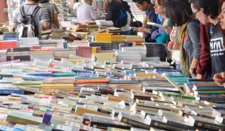 ahorra dinero comprando libros de texto usados online