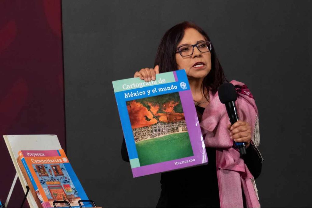 ahorra dinero con libros de texto gratuitos para preparatoria