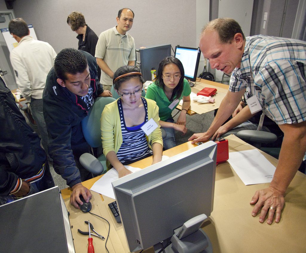 capacitacion maestros tecnologia en aulas conoce como
