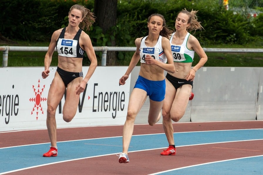 carrera de velocidad emocion y estrategia en competencias 3