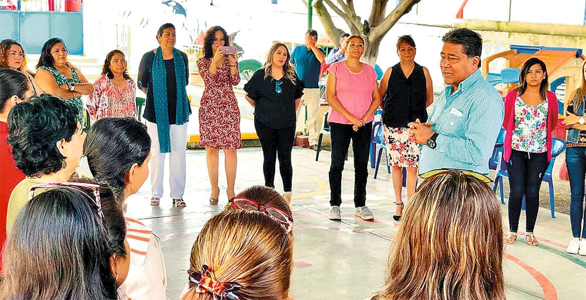 Explora el enfoque innovador de Educación Artística en la Nueva Escuela Mexicana 36 conoce como involucrar a la comunidad en la nueva escuela