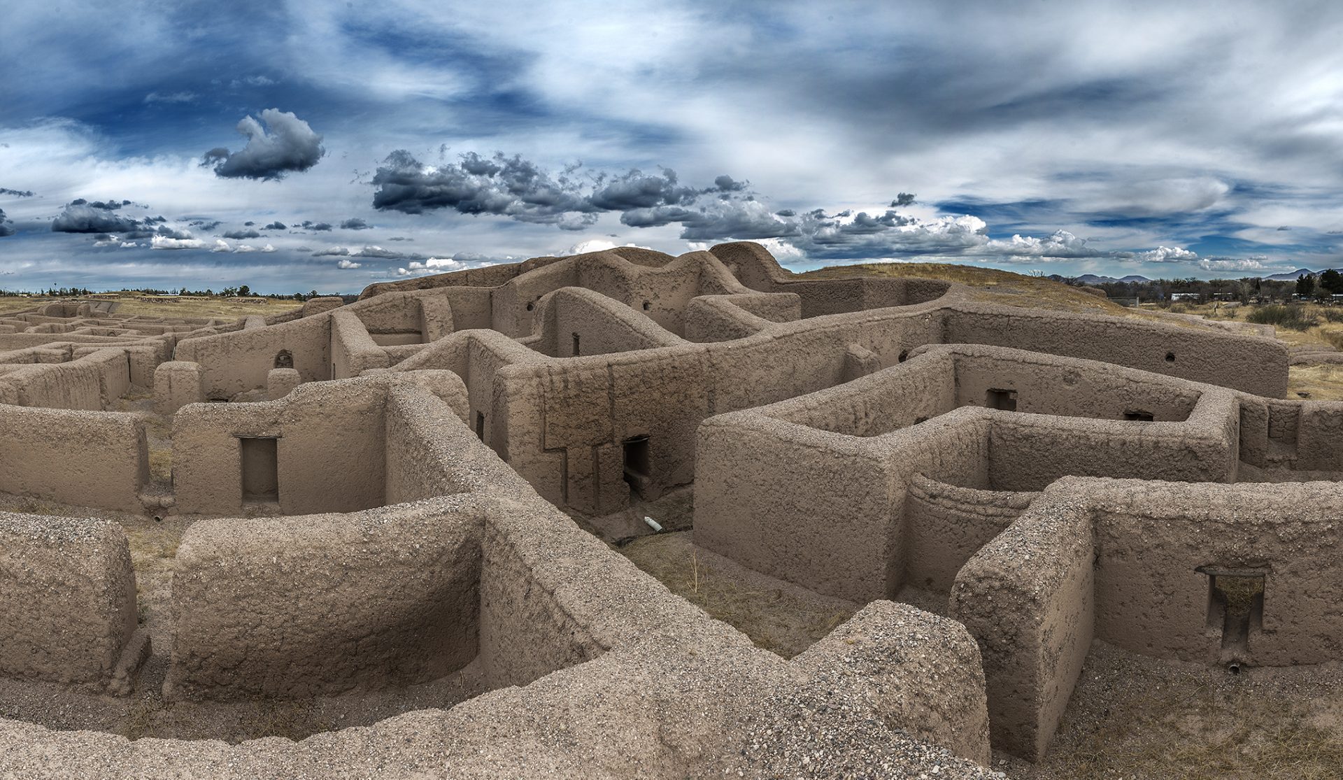 conoce las cautivadoras historias de chihuahua y su encanto unico
