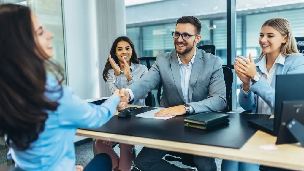 Conoces la historia y funciones clave de Recursos Humanos 2 conoces la historia y funciones clave de recursos humanos