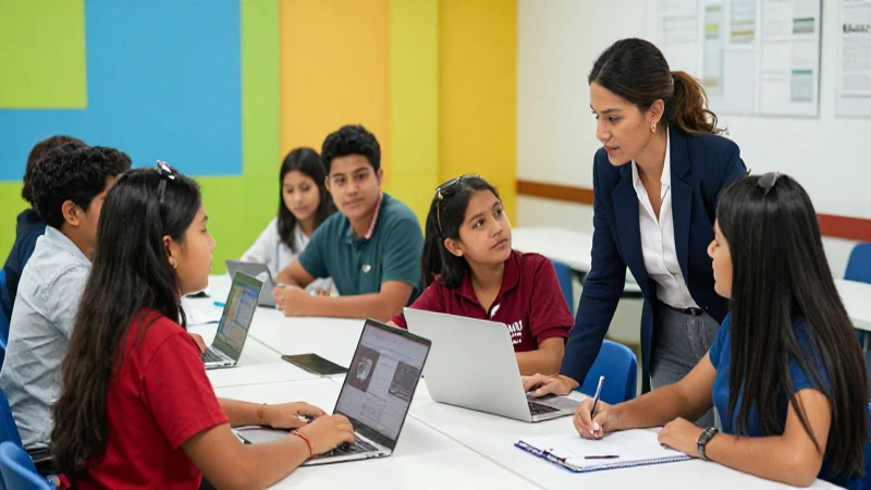 Estudiantes mexicanos aprendiendo con maestra en aula