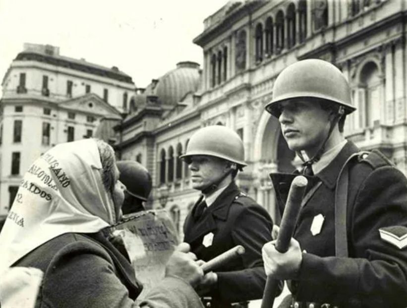 Dictadura: Definición, Concepto y Su Actuación Militar 2 dictadura definicion concepto y su actuacion militar 1