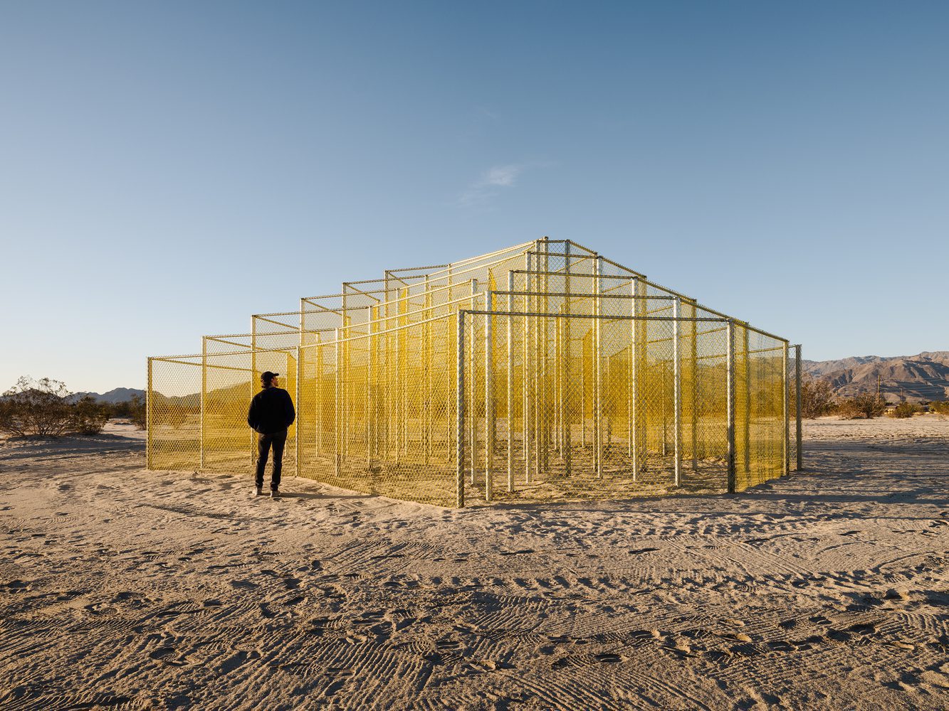 explora instalaciones artisticas un viaje creativo y sorprendente