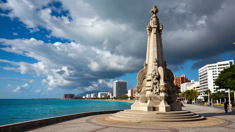 Monumentos grandiosos en el vibrante Malecón costero