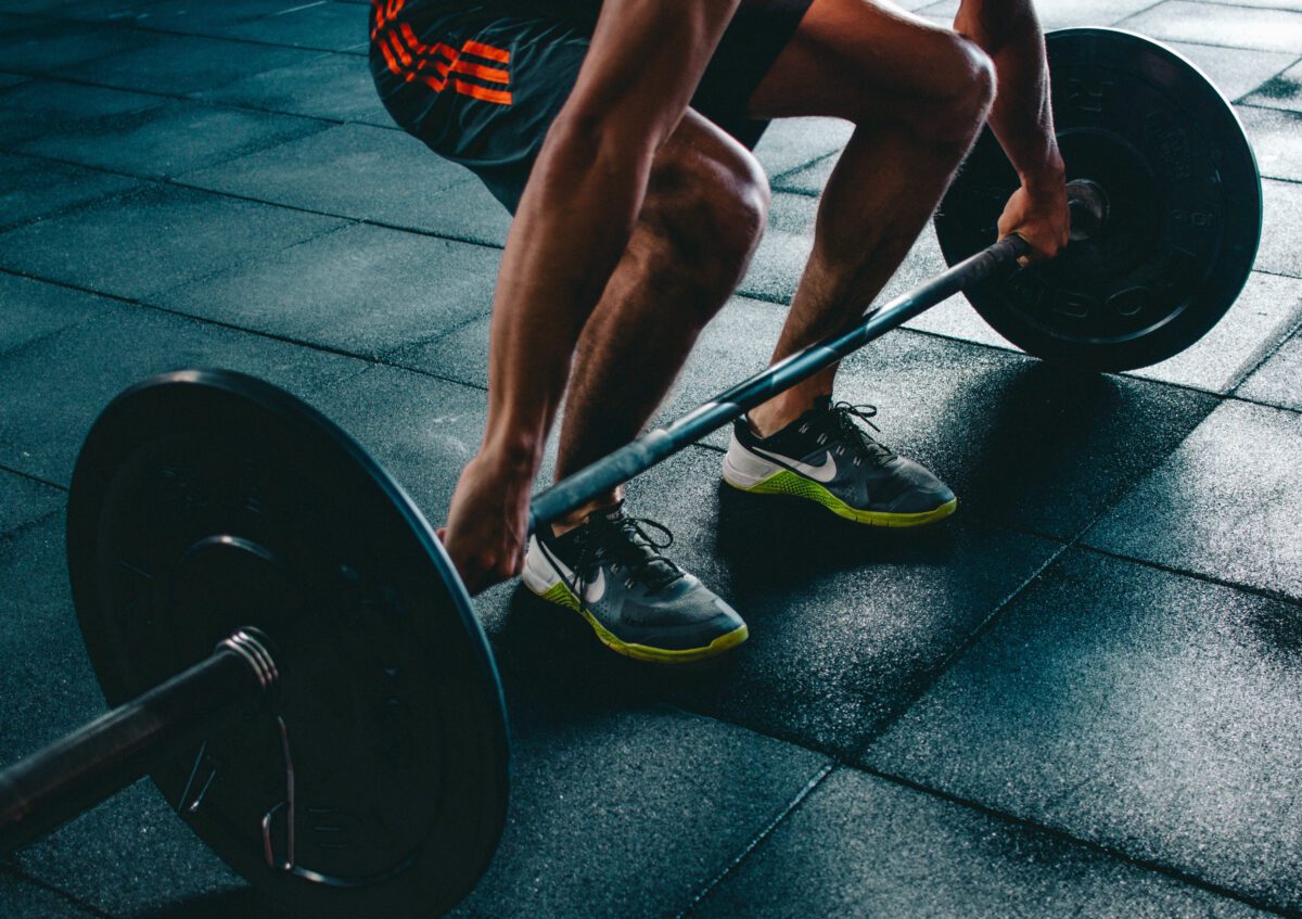 potencia tus entrenamientos con ejercicios de movimiento y fuerza